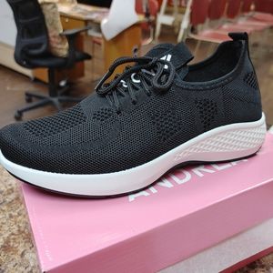 Andrea black tennis shoes